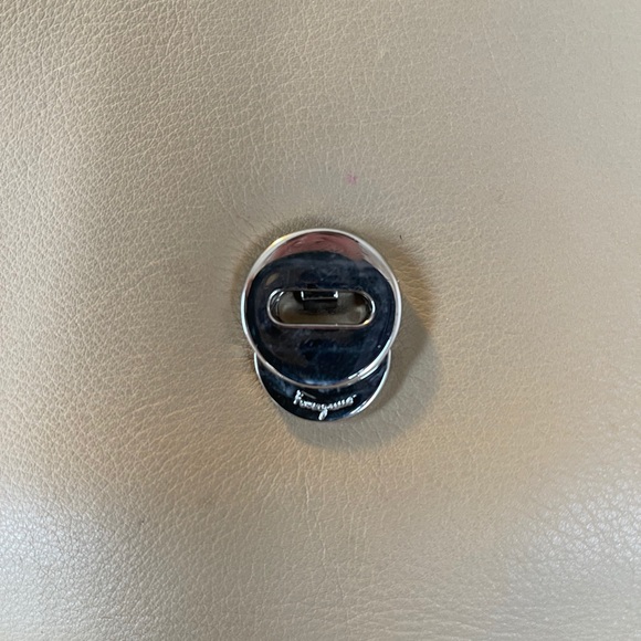 Salvatore Ferragamo Ginny Bag - Picture 7 of 14